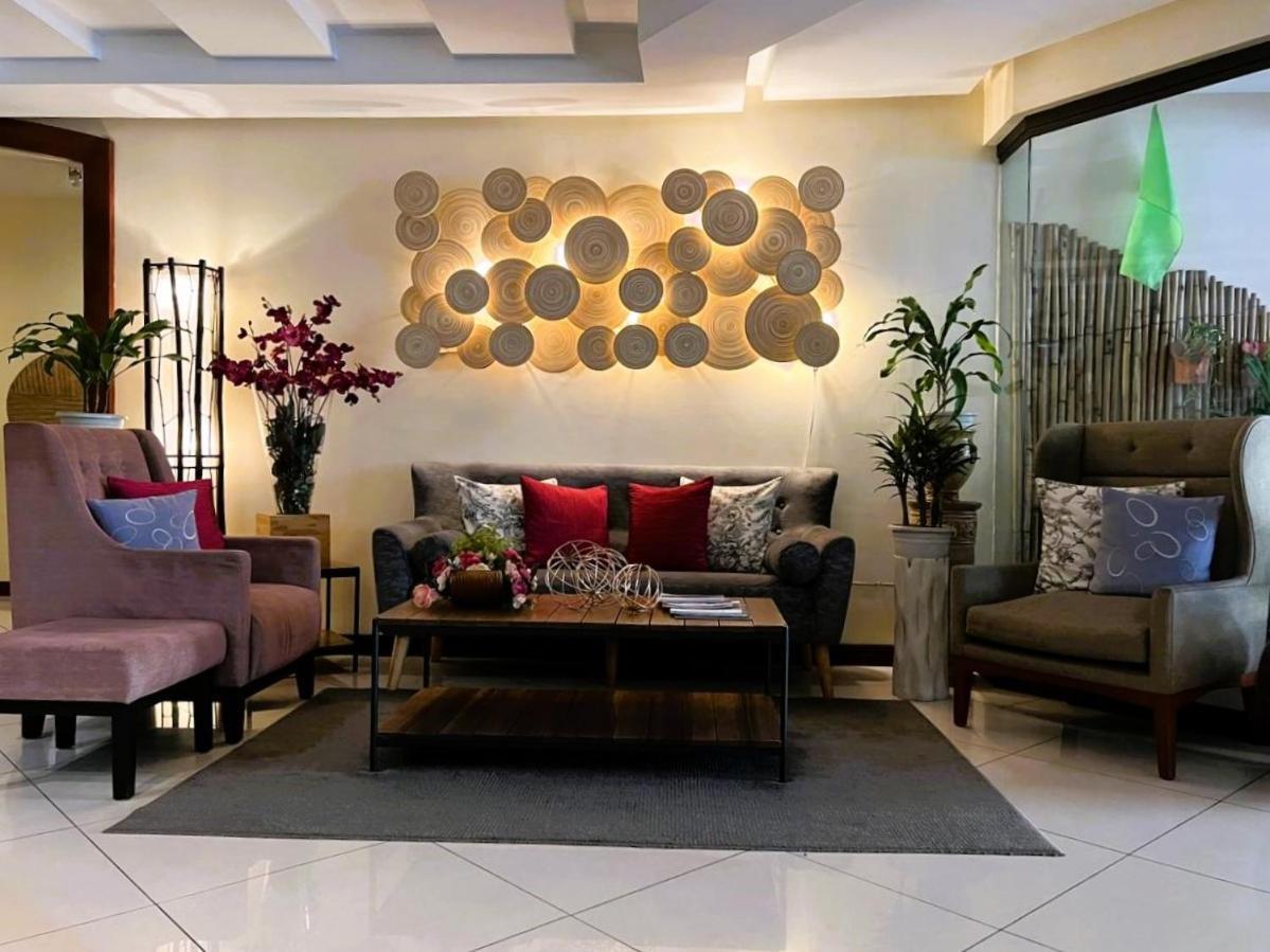 Subic Residencias Olongapo Exterior photo