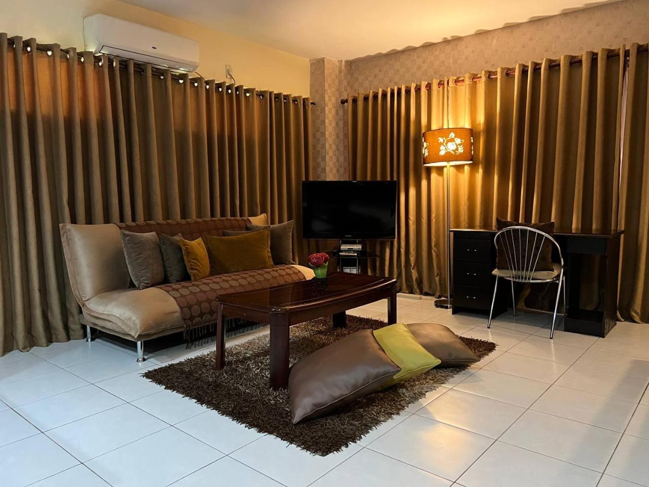 Subic Residencias Olongapo Exterior photo